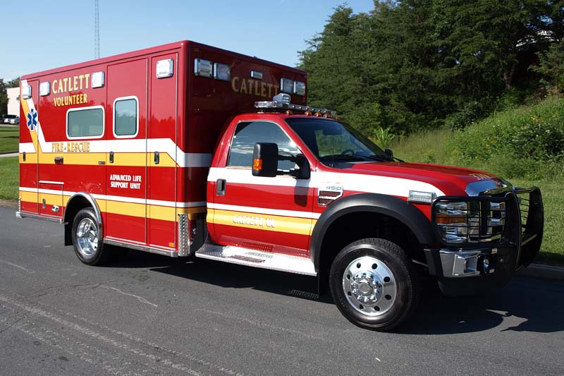 2009 Horton 457 Ford F-450 - FESCO